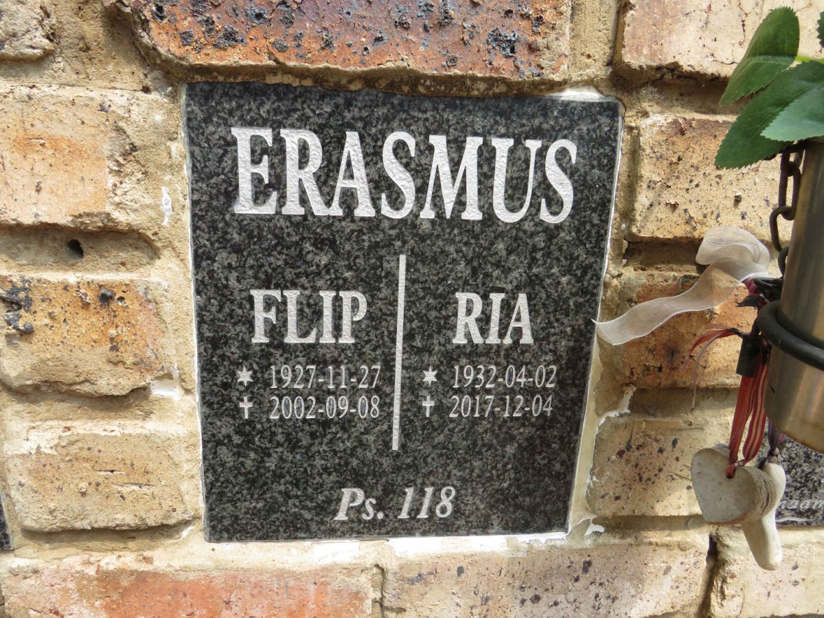 ERASMUS Flip 1927-2002 & Ria 1932-2017