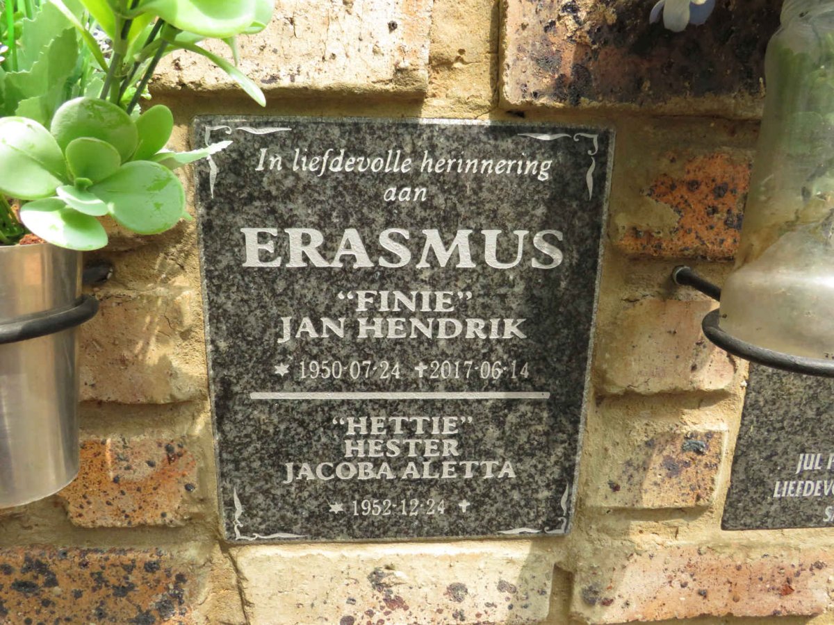 ERASMUS Jan Hendrik 1950-2017 & Hester Jacoba Aletta 1952-