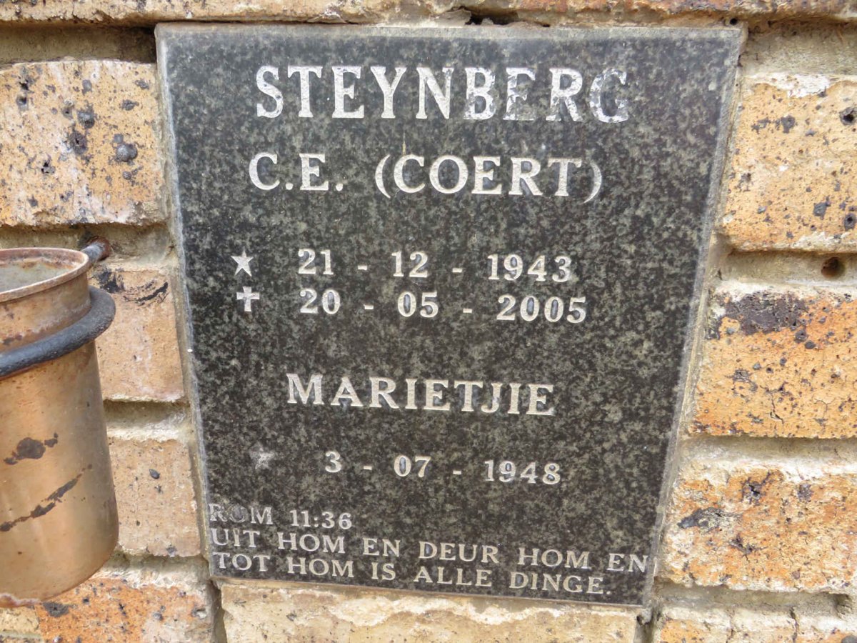 STEYNBERG C.E. 1943-2005 & Marietjie 1948-