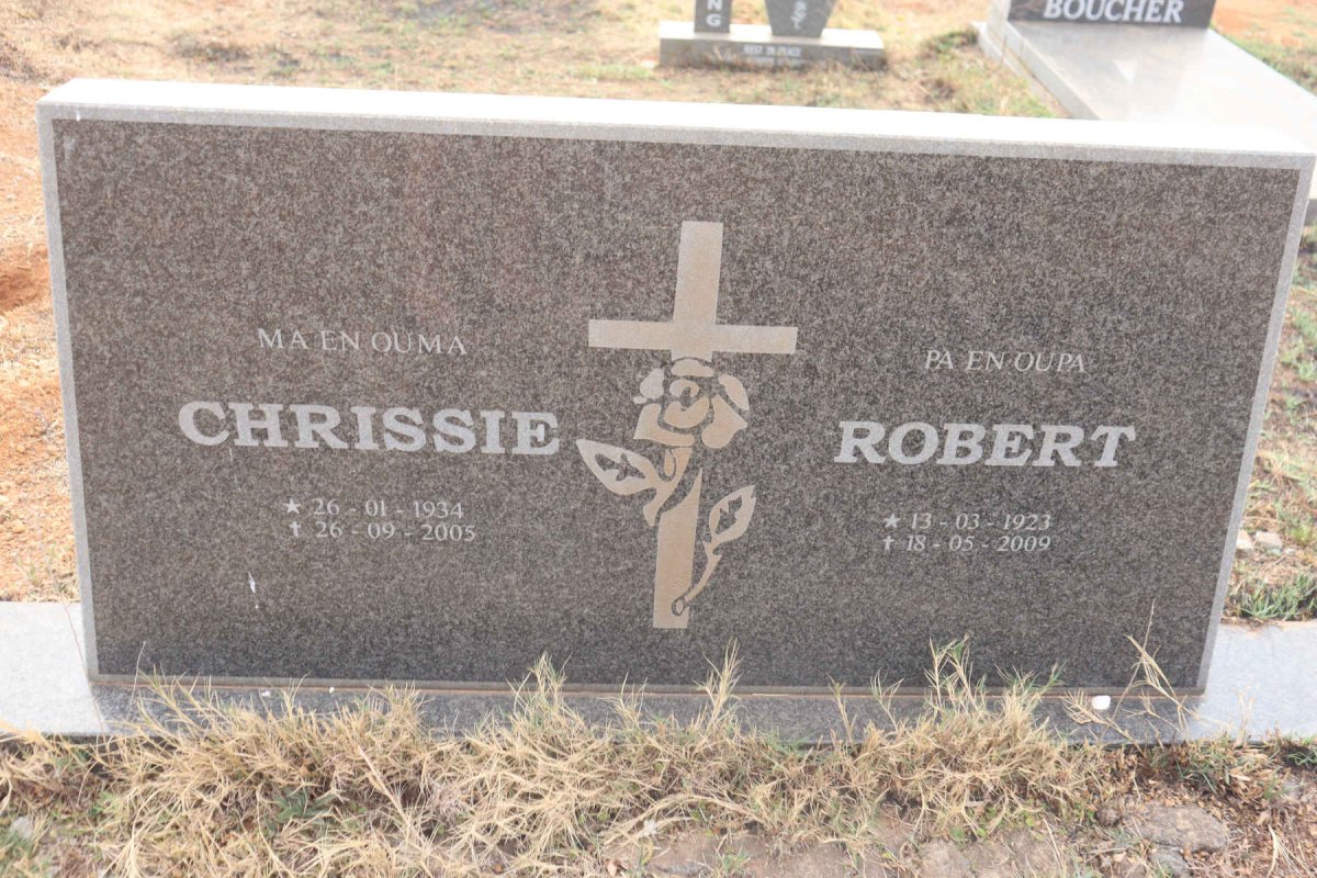 ? Robert 1923-2009 & Chrissie 1934-2005