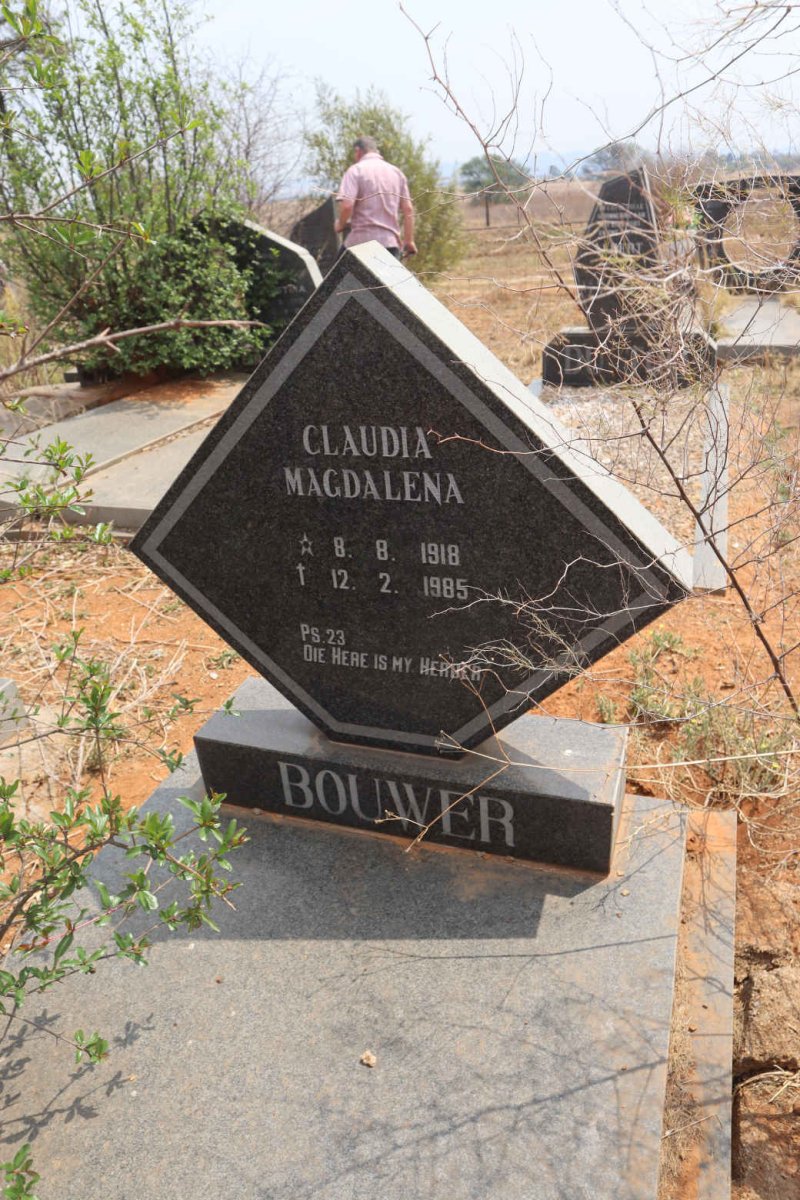 BOUWER Claudia Magdalena 1918-1985