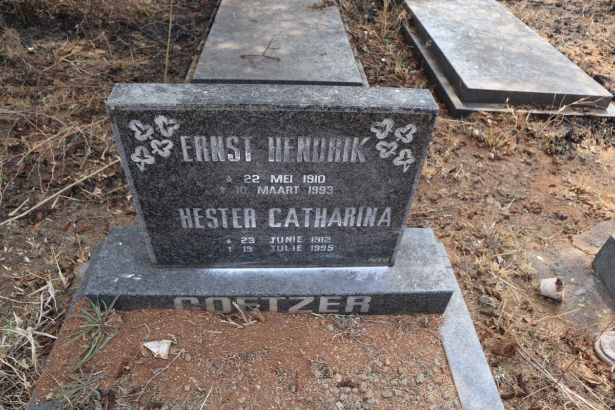 COETZER Ernst Hendrik 1910-1993 & Hester Catharina 1912-1995