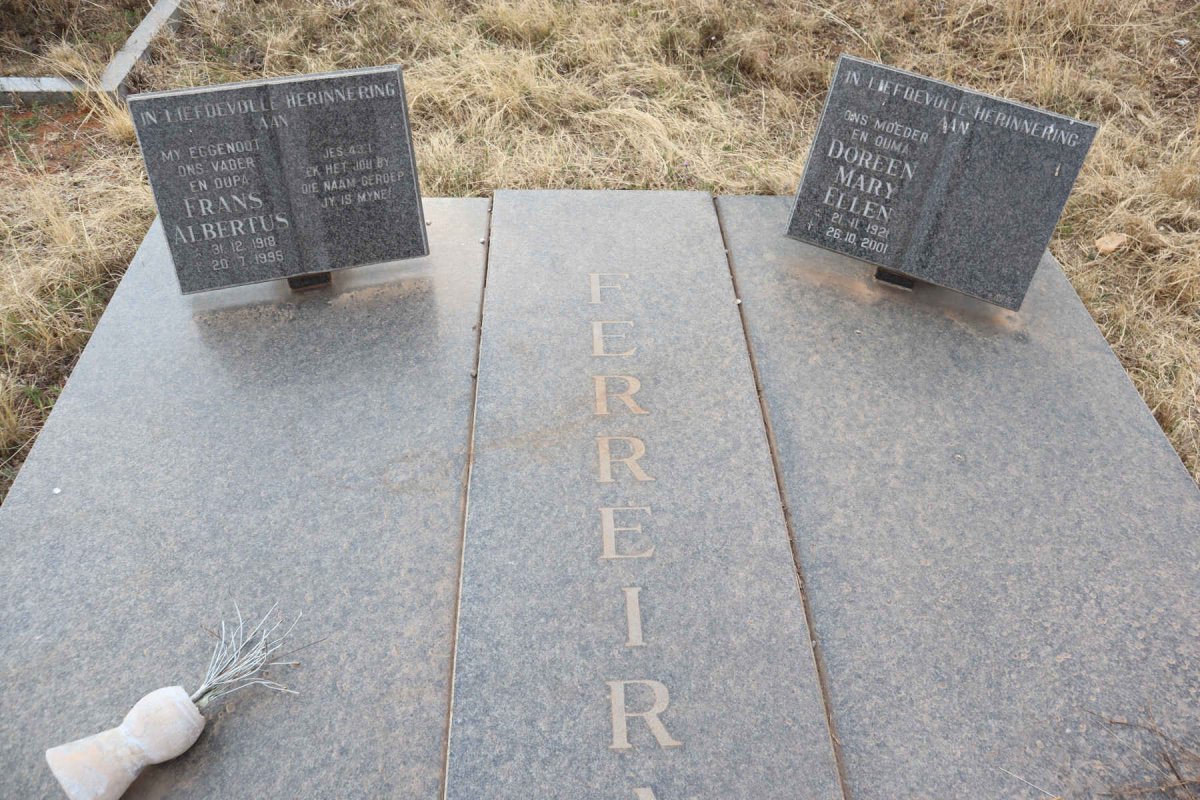 FERREIRA Frans Albertus 1918-1995 & Doreen Mary Ellen 1921-2001 