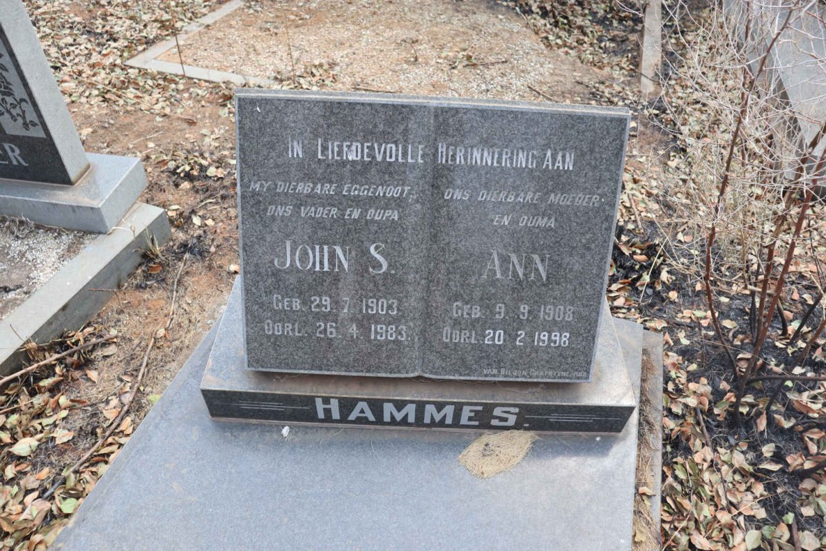 HAMMES John S. 1903-1983 & Ann 1908-1998