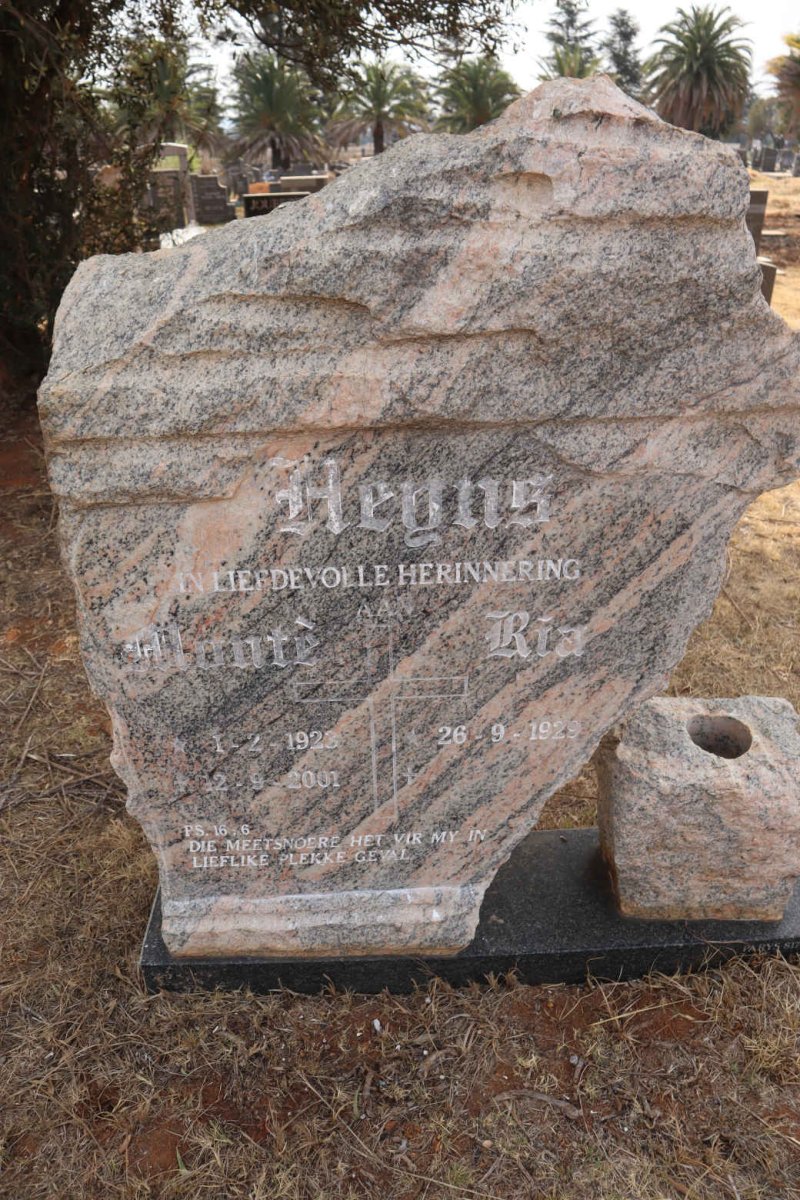 HEYNS Monte 1923-2001 & Ria 1929-