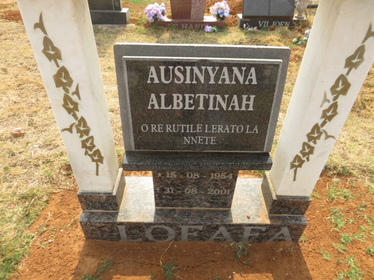 LOFAFA Ausinyana Albetinah 1954-2001