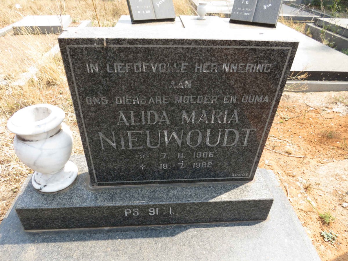 NIEUWOUDT Alida Maria 1906-1982