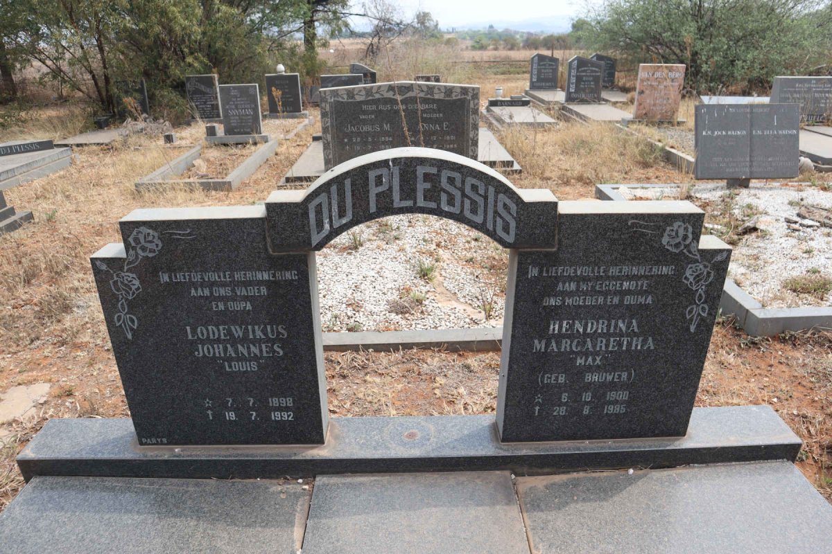 PLESSIS Lodewikus Johannes, du 1898-1992 & Hendrina Margaretha BRUWER 1900-1985