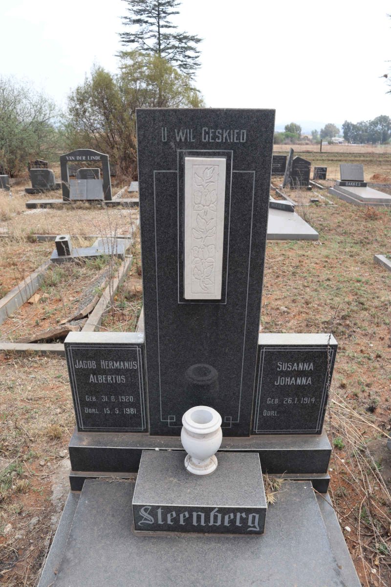 STEENBERG Jacob Hermanus Albertus 1920-1981 & Susanna Johanna 1914-