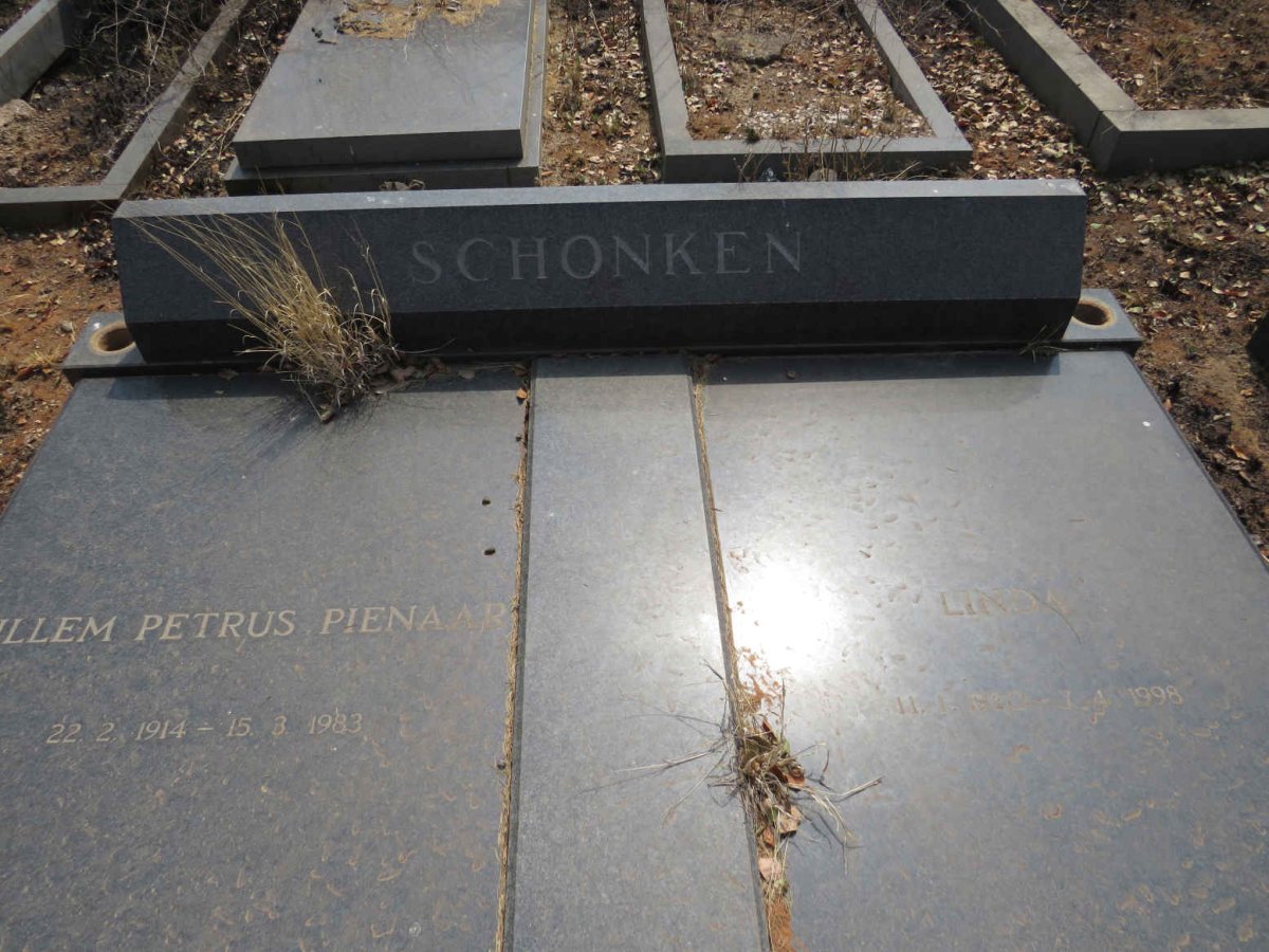 SCHONKEN Willem Petrus Pienaar 1914-1983 & Linda 1920-1998 _1