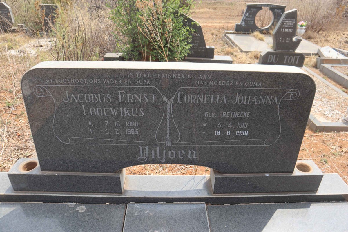 VILJOEN Jacobus Ernst Lodewikus 1908-1985 & Cornelia Johanna REYNECKE 1913-1990