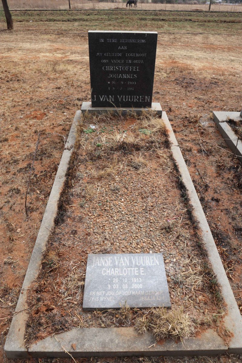 VUUREN Christoffel Johannes, Janse van 1903-1981 & Charlotte E. 1913-2000 _1