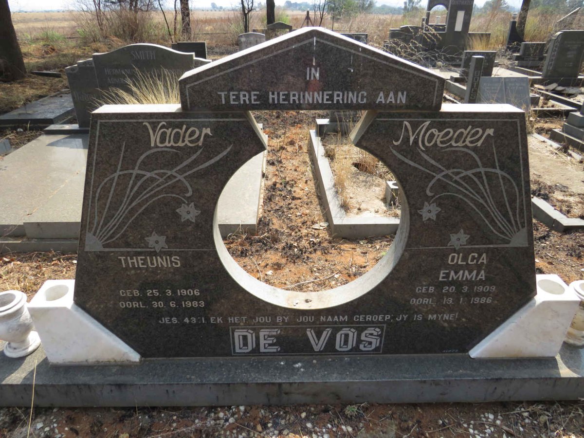 VOS Theunis, de 1906-1983 & Olga Emma 1909-1986