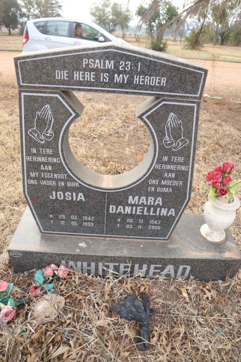 WHITEHEAD Josia 1942-1999 & Mara Daniellina 1943-2006