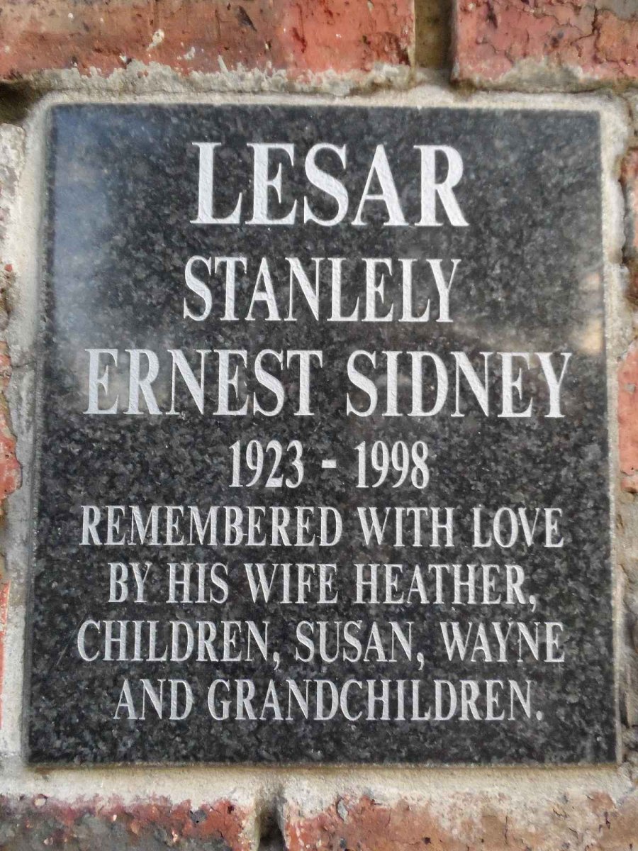 LESAR Stanley Ernest Sidney 1923-1998
