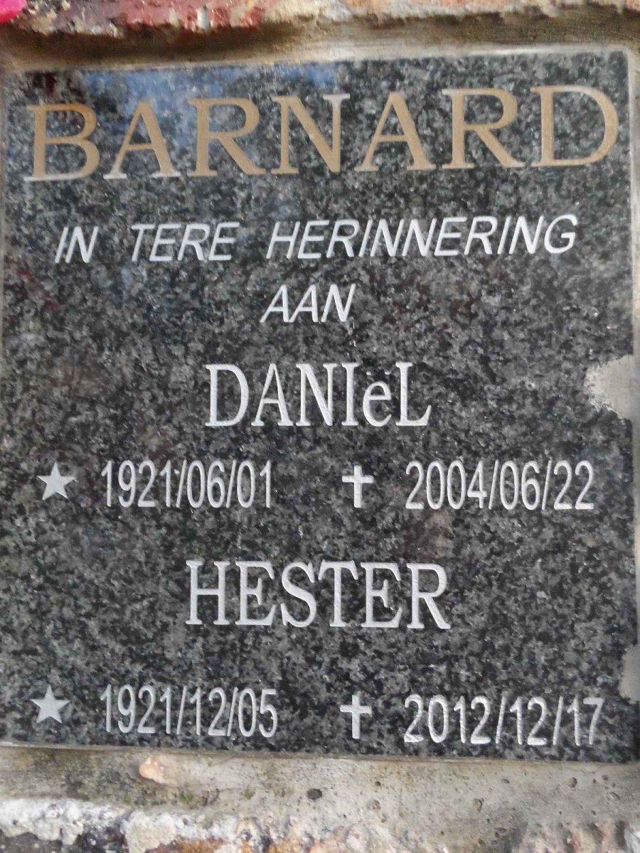 BARNARD Daniel 1921-2004 &amp; Hester 1921-2012