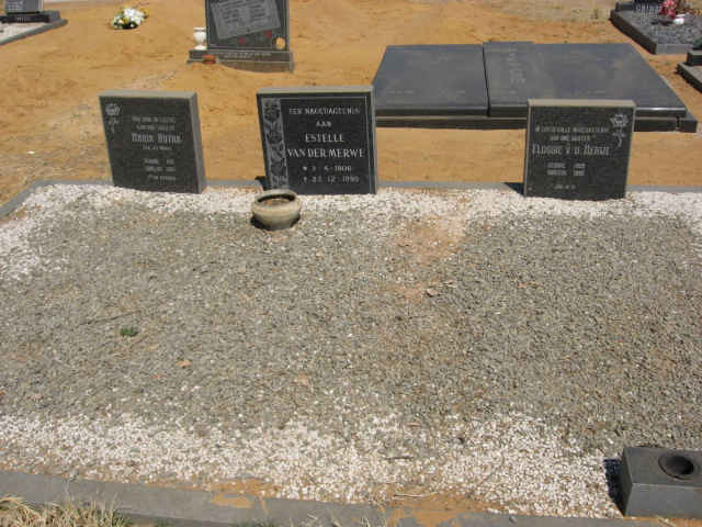 BOTHA Maria nee V.D. MERWE 1891-1983 :: VAN DER MERWE Estelle 1906-1995 :: V.D. MERWE Flossie 1889-1980