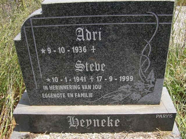 HEYNEKE Steve 1941-1999 &amp; Adri 1936-
