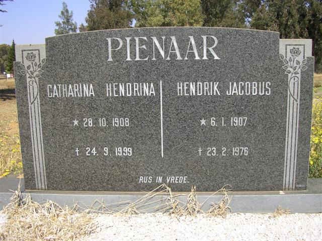 PIENAAR Hendrik Jacobus 1907-1976 &amp; Catharina Hendrina 1908-1999