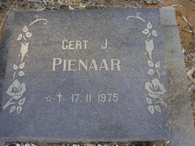 PIENAAR Gert J. 1975-1975