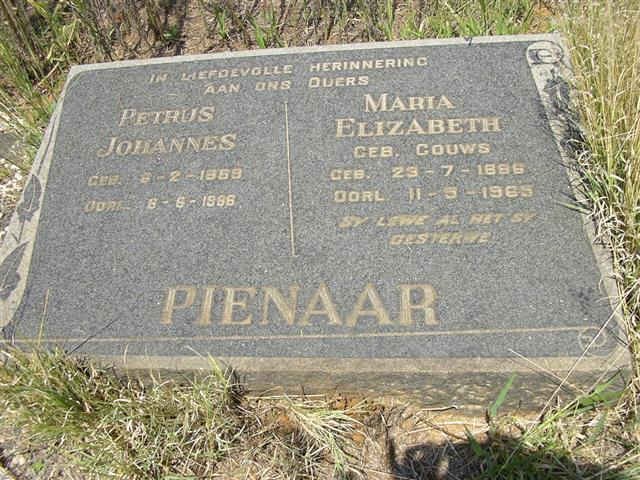 PIENAAR Petrus Johannes 1889-1986 &amp; Maria Elizabeth GOUWS 1886-1965