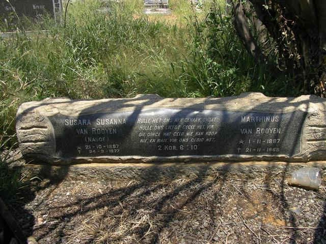ROOYEN Marthinus, van 1887-19?5 &amp; Susara Susanna NAUDÉ 1897-1977