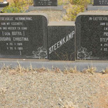 STEENKAMP Pieter Stephanus 1903-1987 &amp; Susara Christina BOTHA 1908-1980