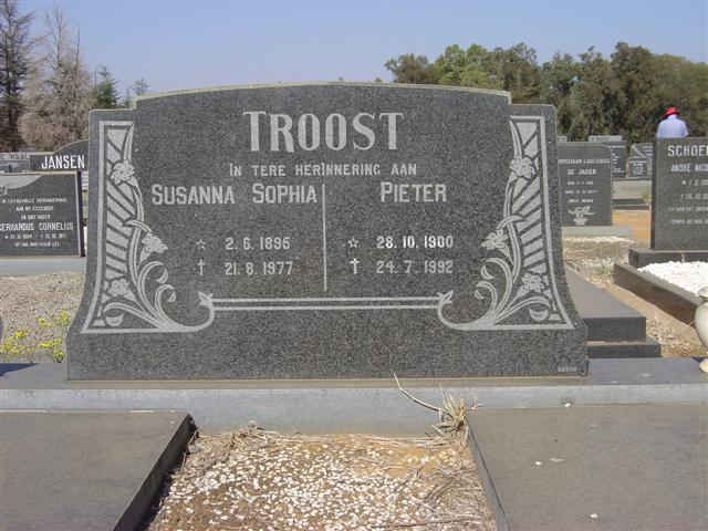 TROOST Pieter 1900-1992 &amp; Susanna Sophia 1895-1977