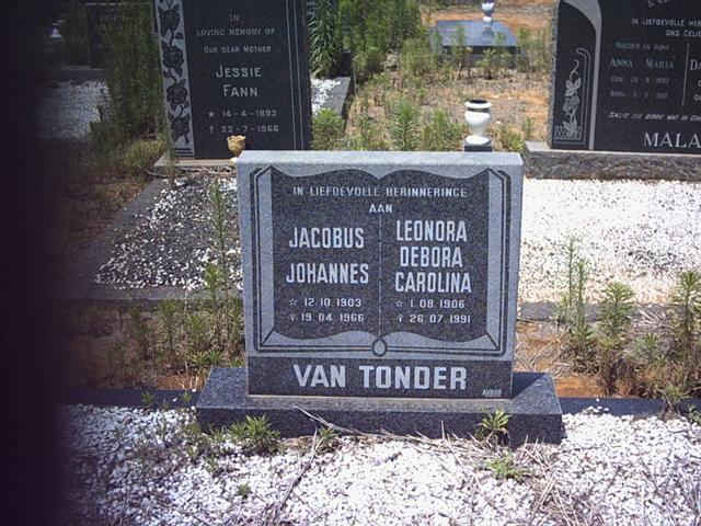 TONDER Jacobus Johannes, van 1903-1966 &amp; Leonora Debora Carolina 1906-1991