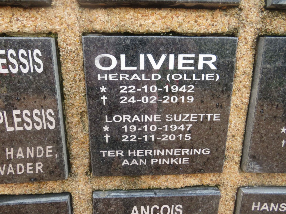 OLIVIER Herald 1942-2019 &amp; Loraine Suzette 1947-2015