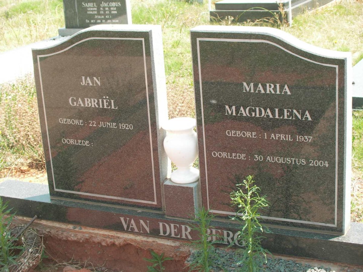 BERG Jan Gabriel, van der 1920- &amp; Maria Magdalena 1937-2004