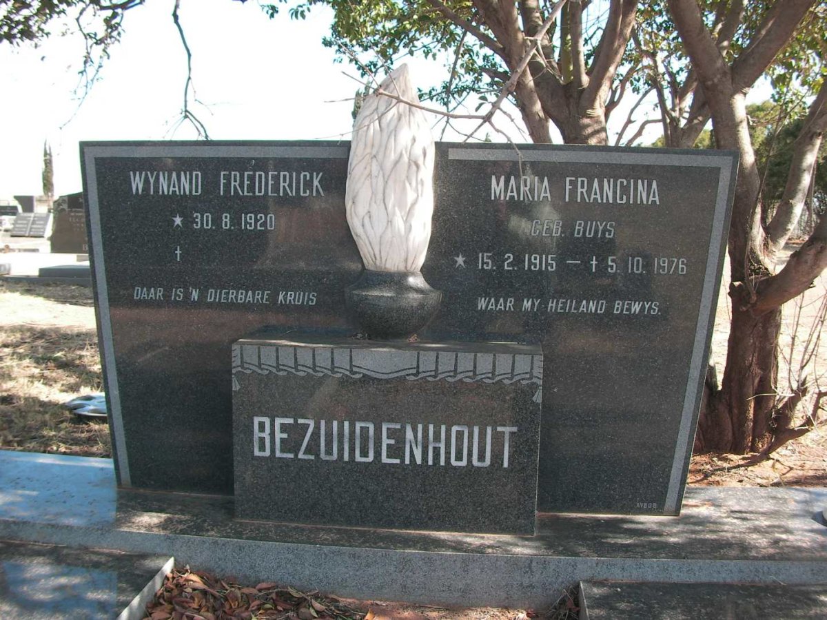BEZUIDENHOUT Wynand Frederick 1920- &amp; Maria Francina BUYS 1915-1976