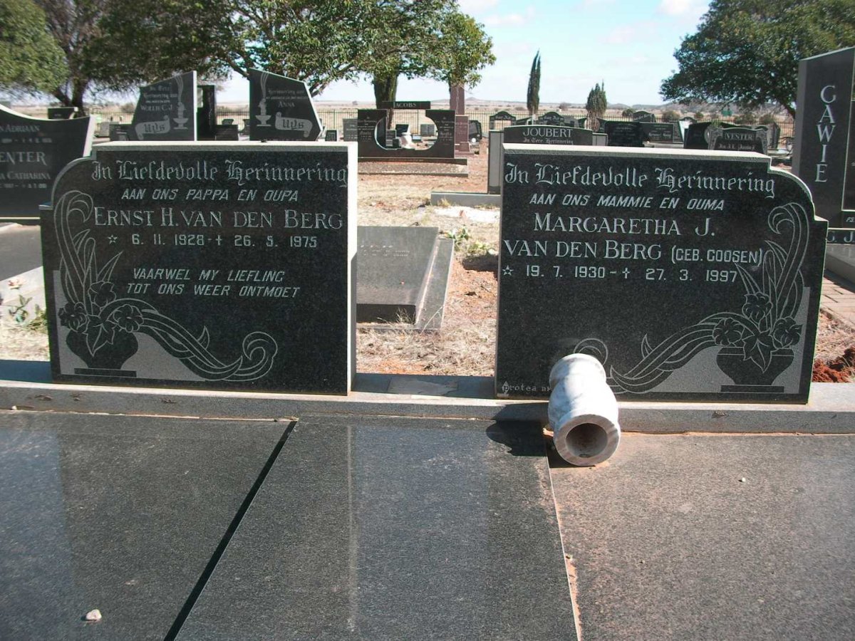 BERG Ernst H., van den 1928-1975 &amp; Margaretha J. GOOSEN 1930-1997