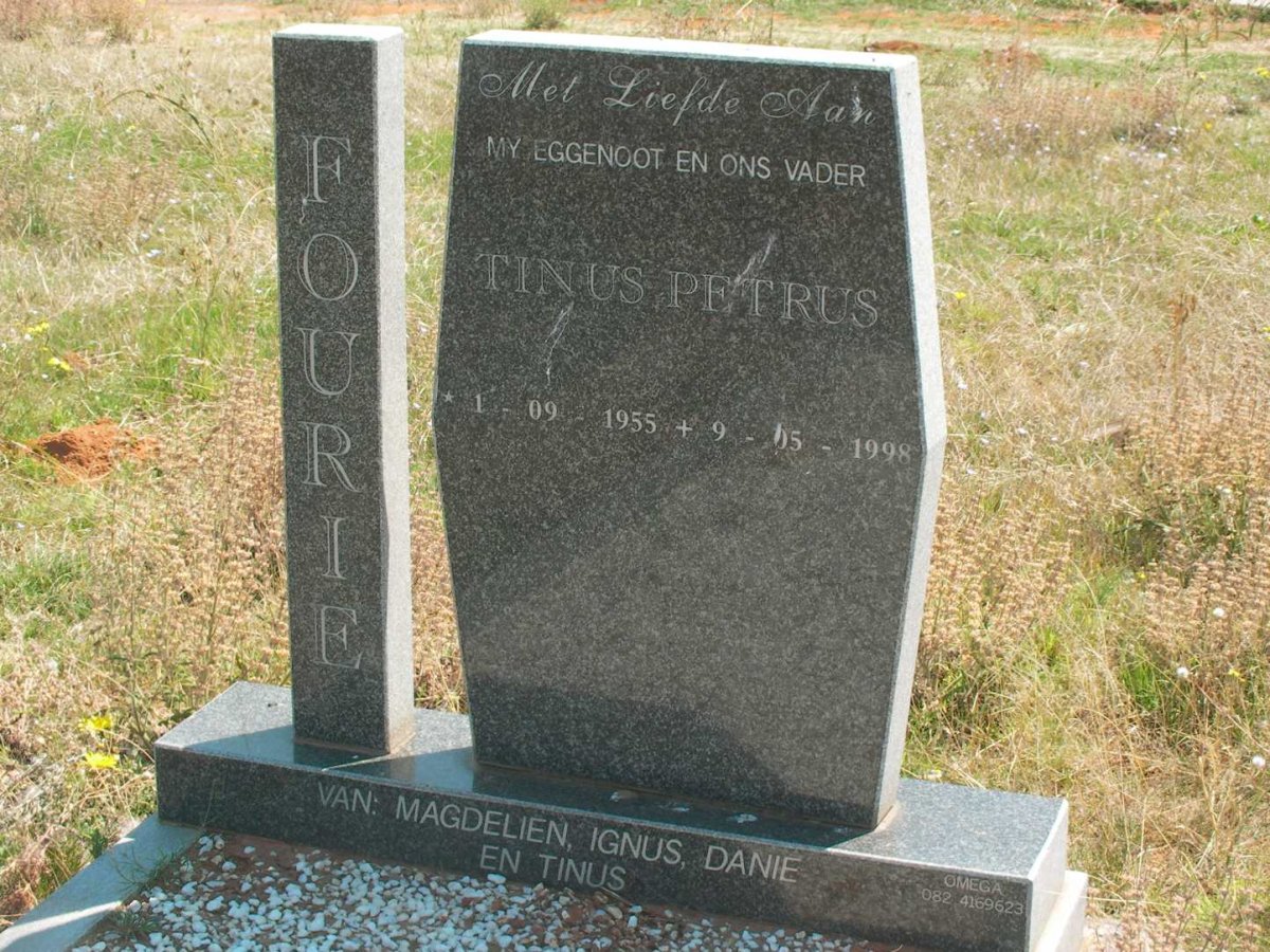 FOURIE Tinus Petrus 1955-1998