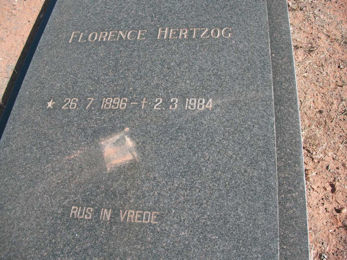 HERTZOG Florence 1896-1984