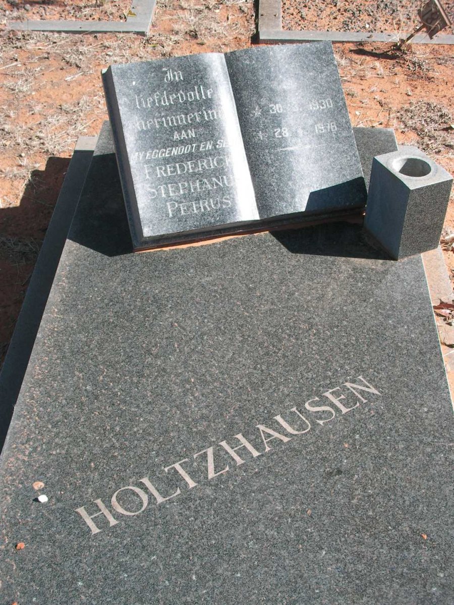 HOLTZHAUSEN Frederick Stephanus Petrus 1930-1976
