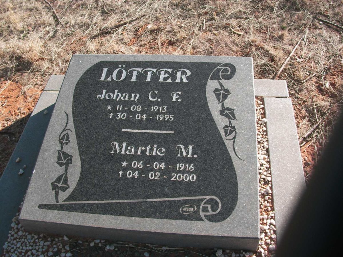LÖTTER Johan C.F. 1913-1995 &amp; Martie M. 1916-2000
