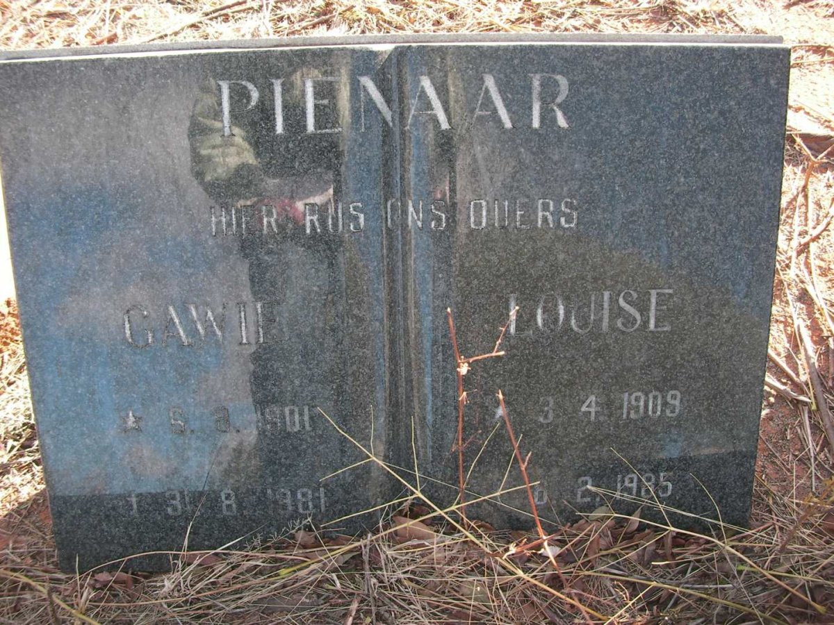 PIENAAR Gawie 1901-1981 &amp; Louise 1909-1985