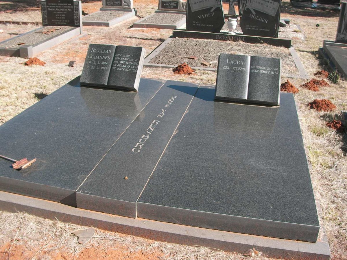 RENSBURG Nicolaas Johannes, Janse van 1907-1975 &amp; Laura VIVIERS