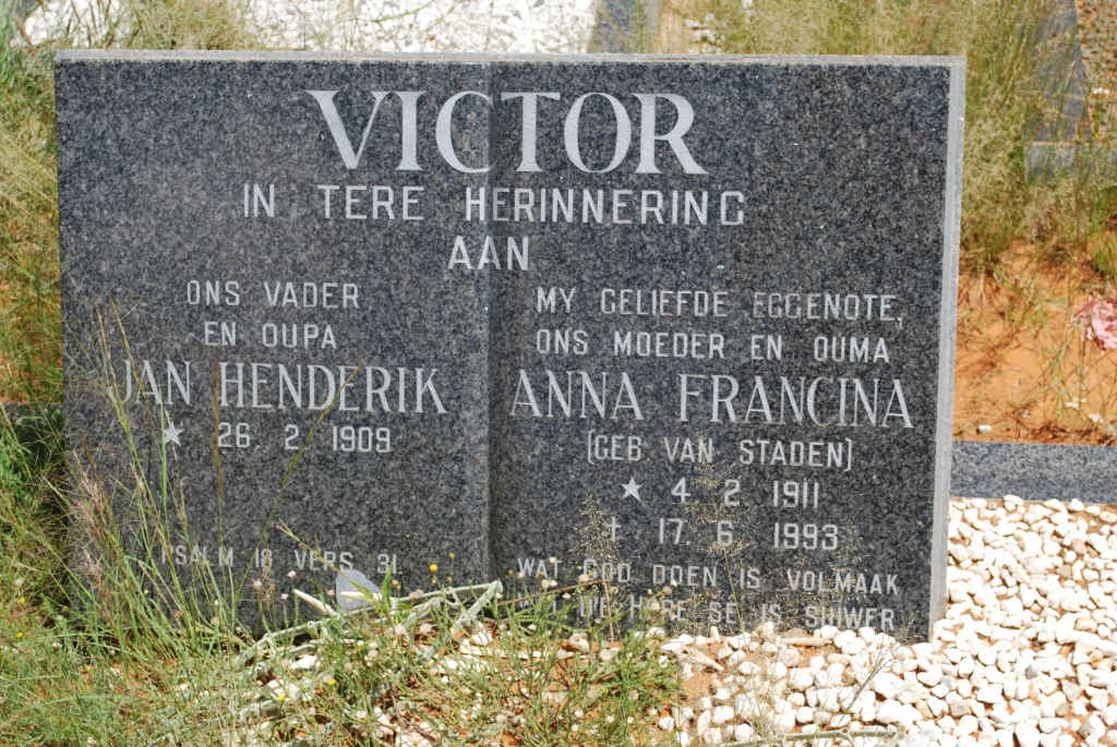 VICTOR Jan Henderik 1909- &amp; Anna Francina VAN STADEN 1911-1993