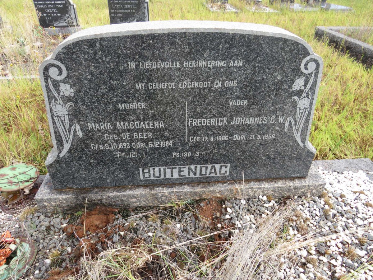 BUITENDAG Frederick Johannes G.W. 1886-1958 &amp; Maria Magdalena DE BEER 1893-1964