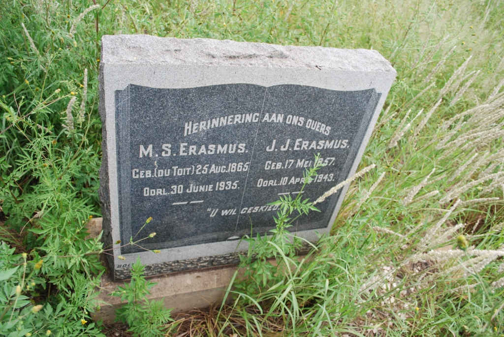 ERASMUS J.J. 1857-1943 &amp; M.S. DU TOIT 1865-1935