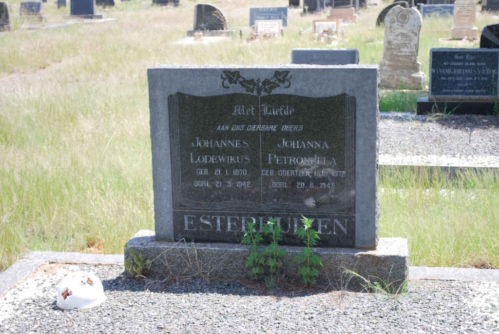 ESTERHUIZEN Johannes Lodewikus 1870-1942 &amp; Johanna Petronella COERTZEN 1872-1945