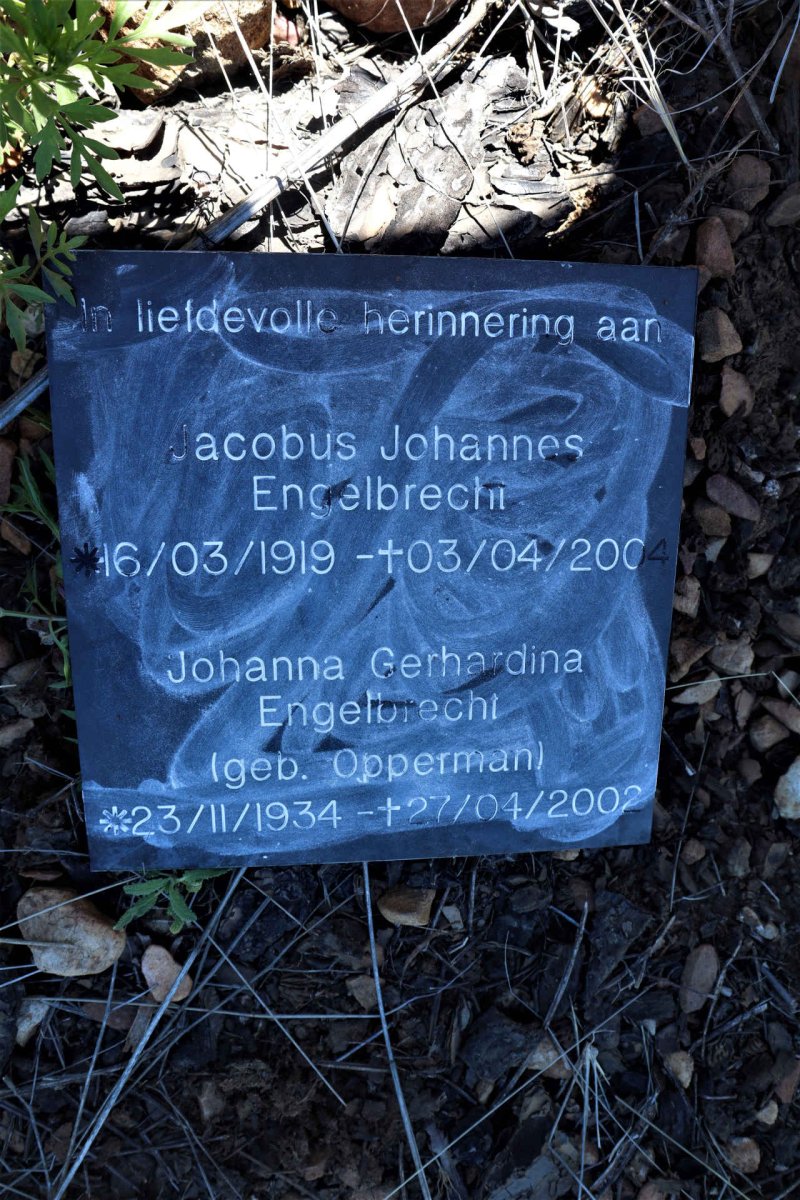 ENGELBRECHT Jacobus Johannes 1919-2004 &amp; Johanna Gerhardina OPPERMAN 1934-2002