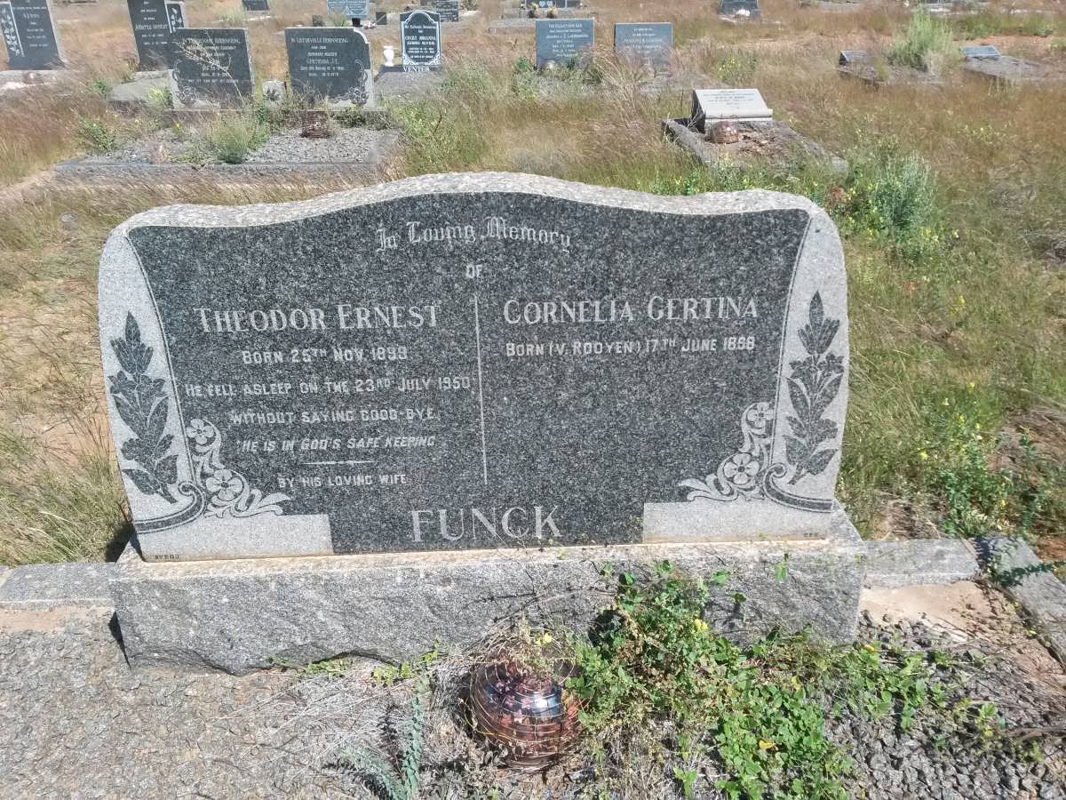 FUNCK Theodor Ernest 1899-1950 &amp; Cornelia Gertina V. ROOYEN 1898-