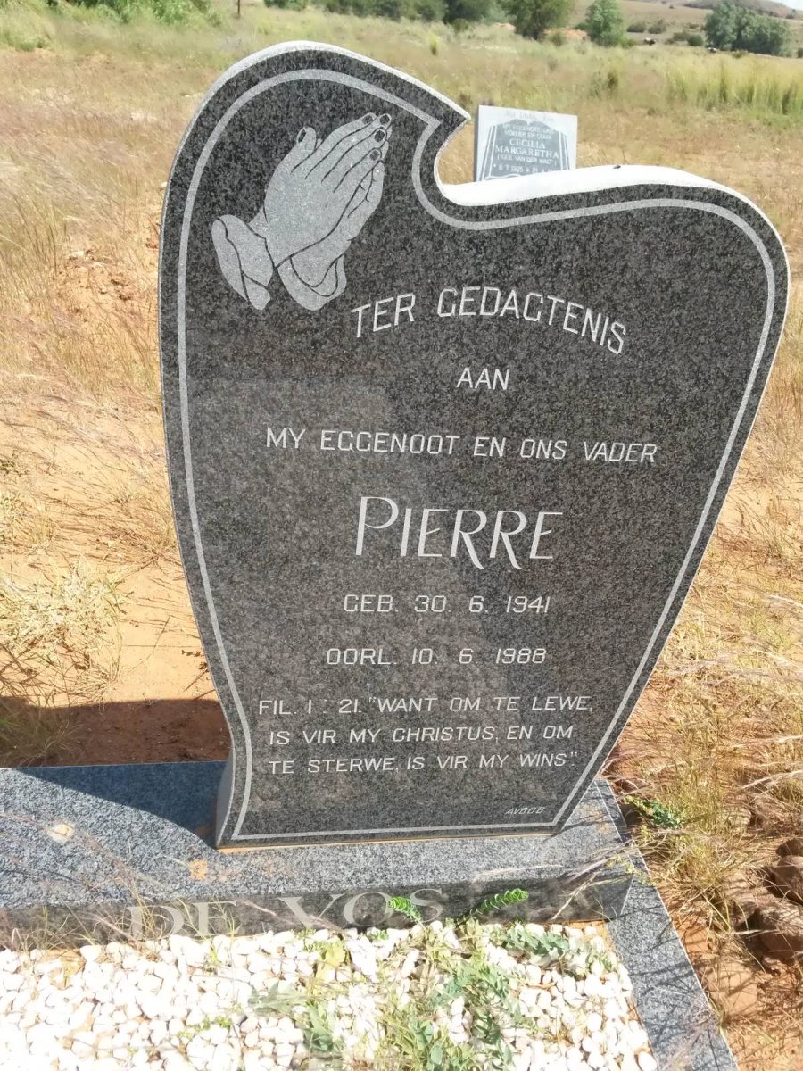 VOS Pierre, de 1941-1988