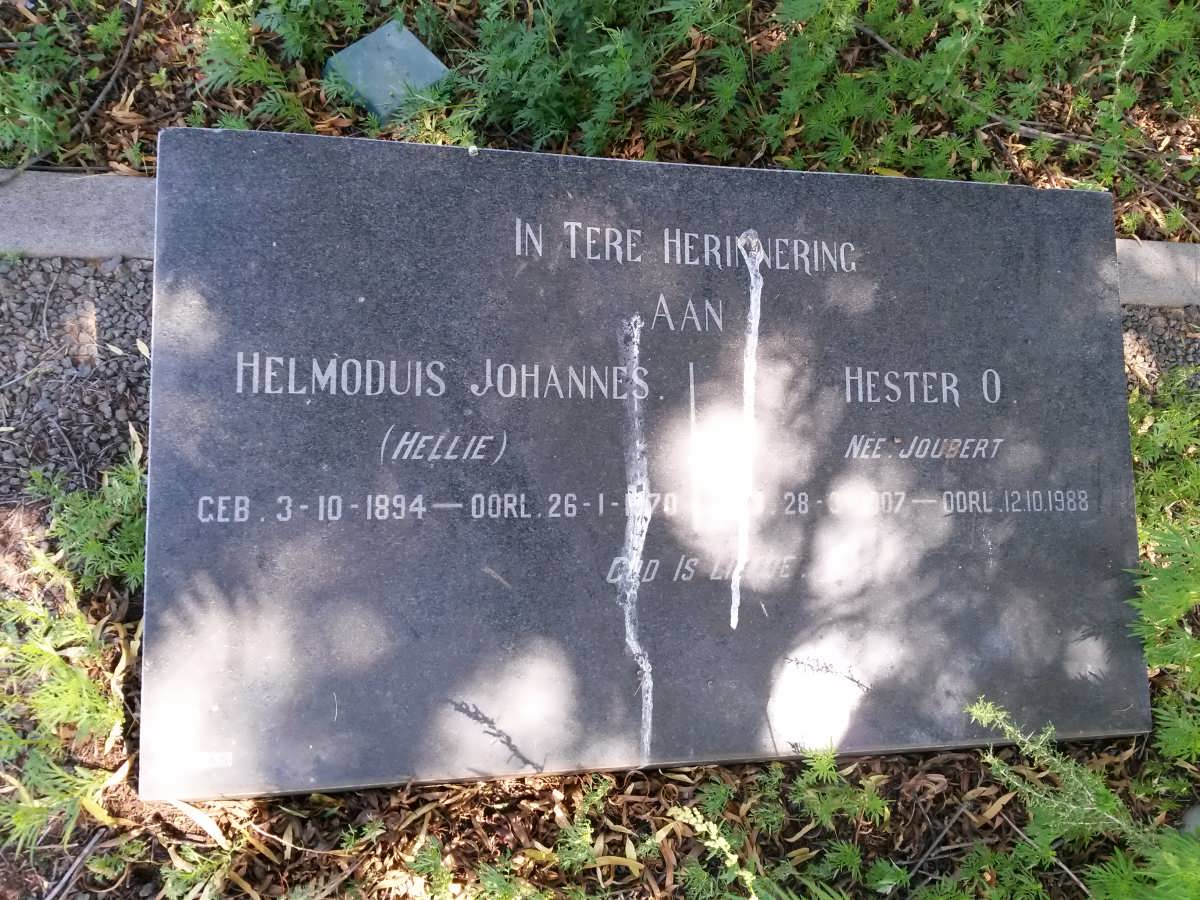 ? Helmodius Johannes 1894-1970 &amp; Hester O. JOUBERT 1907-1988