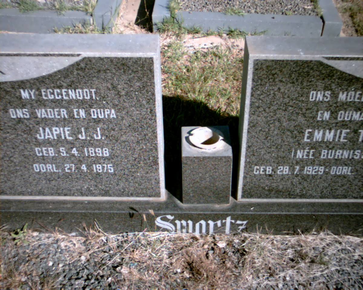 SWARTZ J.J. 1898-1975 &amp; Emmie T. BURNISS 1929-