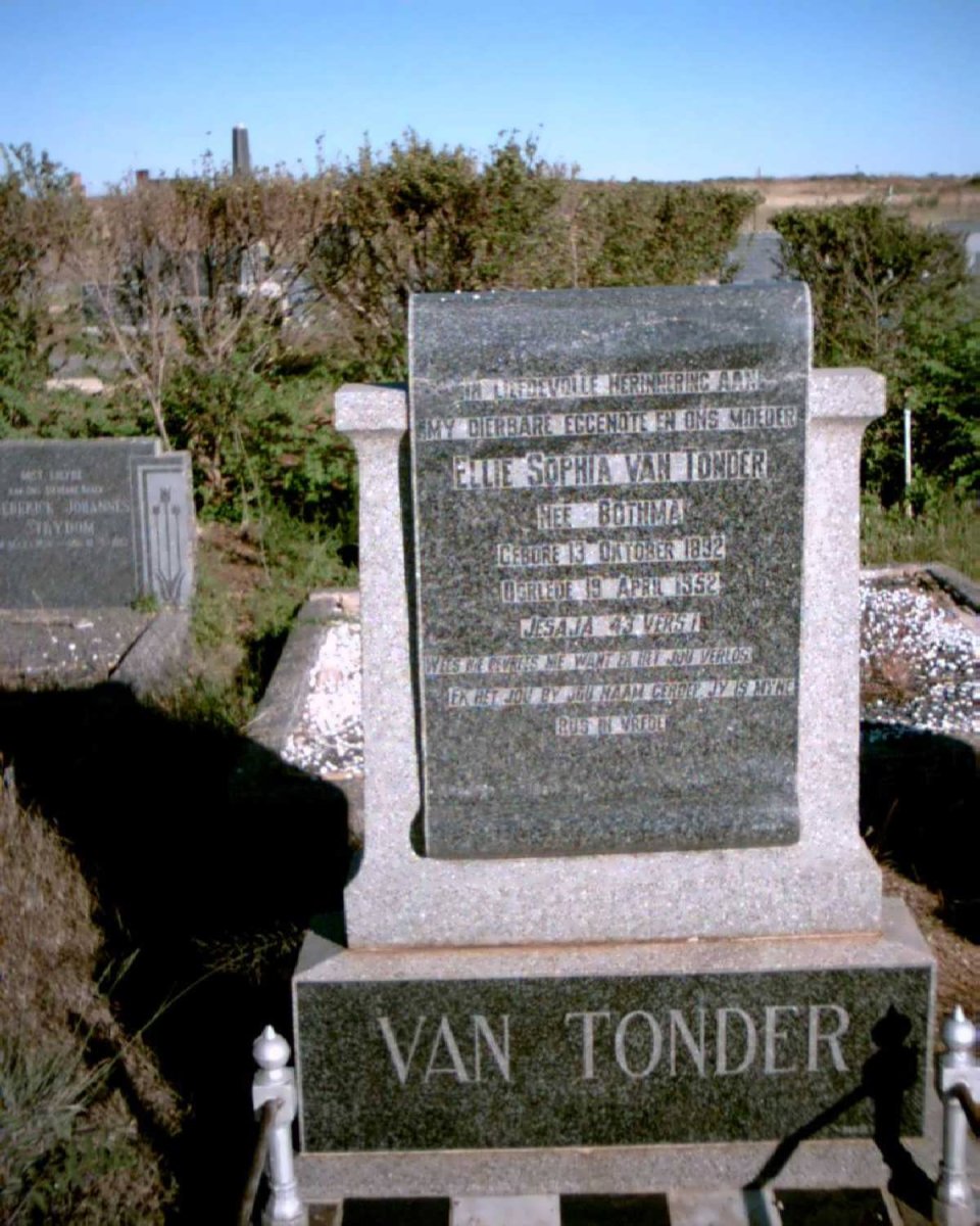 TONDER Ellie Sophia, van nee BOTHMA 1892-1952