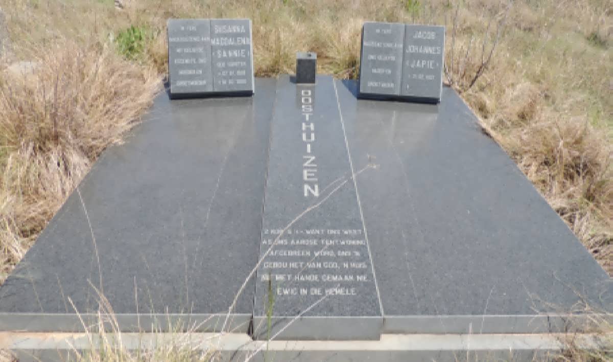 OOSTHUIZEN Jacob Johannes 1927- &amp; Susanna Magdalena VORSTER 1928-2000